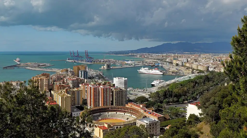 Málaga seen from Gibralfaro Castle: the bullring, the port and the bay